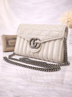 Authentic Gucci GG Marmont Matelassé Small Shoulder Bag